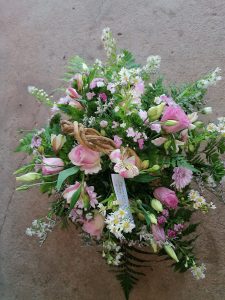 Boquet of pink and white flowers